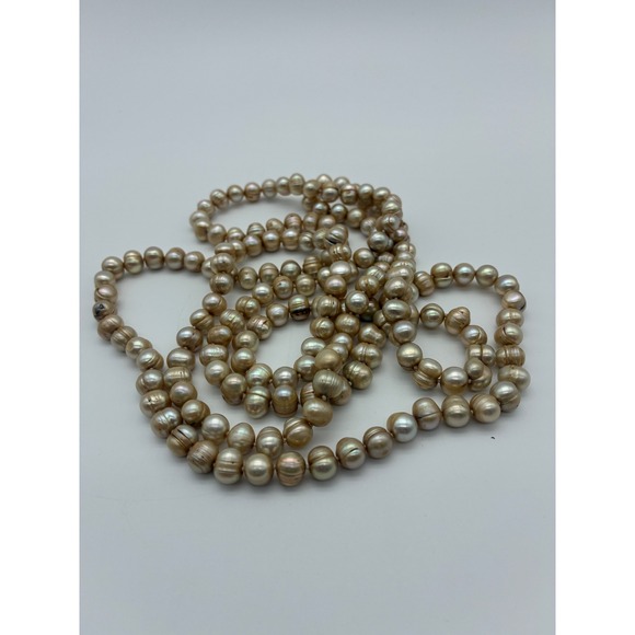 Unbranded Jewelry - Vintage Strand Freshwater Pearl Necklace 26.5 Inch Champagne Gold Tone